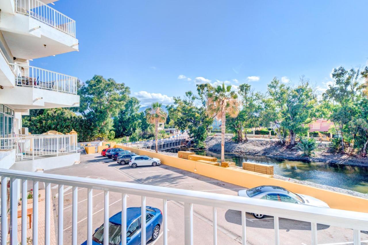 Beach Front Flat With Sea Views มาร์เบยา ภายนอก รูปภาพ