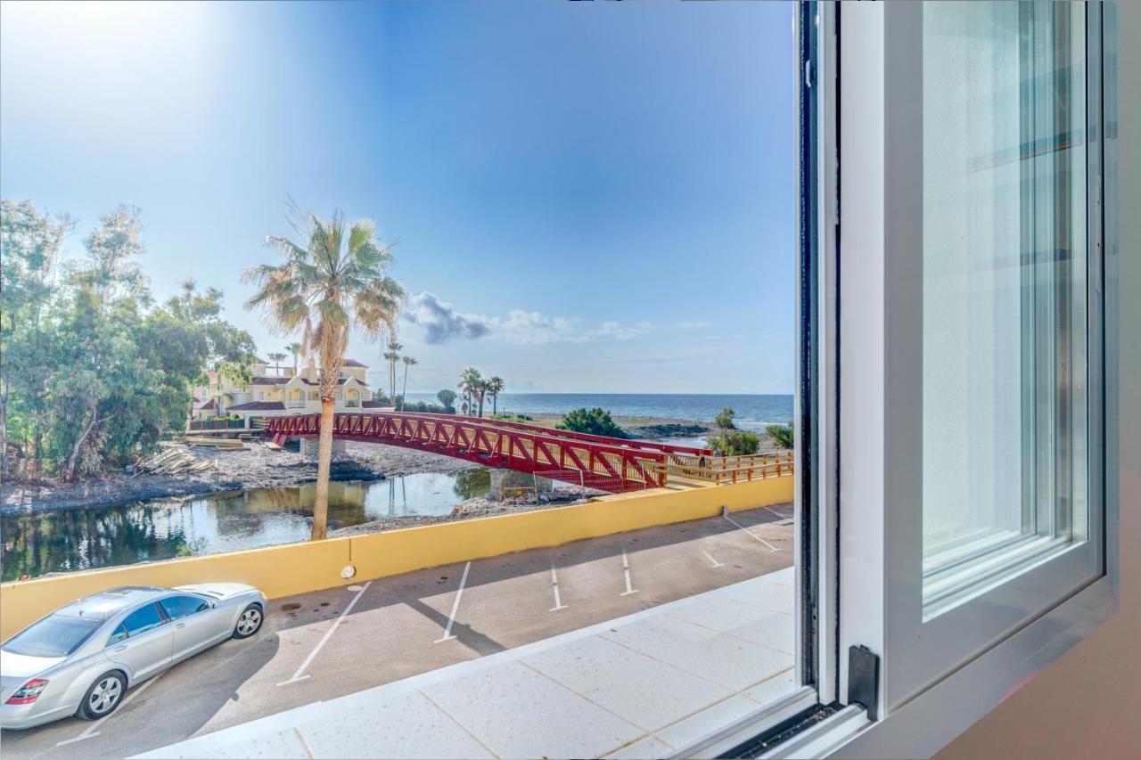 Beach Front Flat With Sea Views มาร์เบยา ภายนอก รูปภาพ